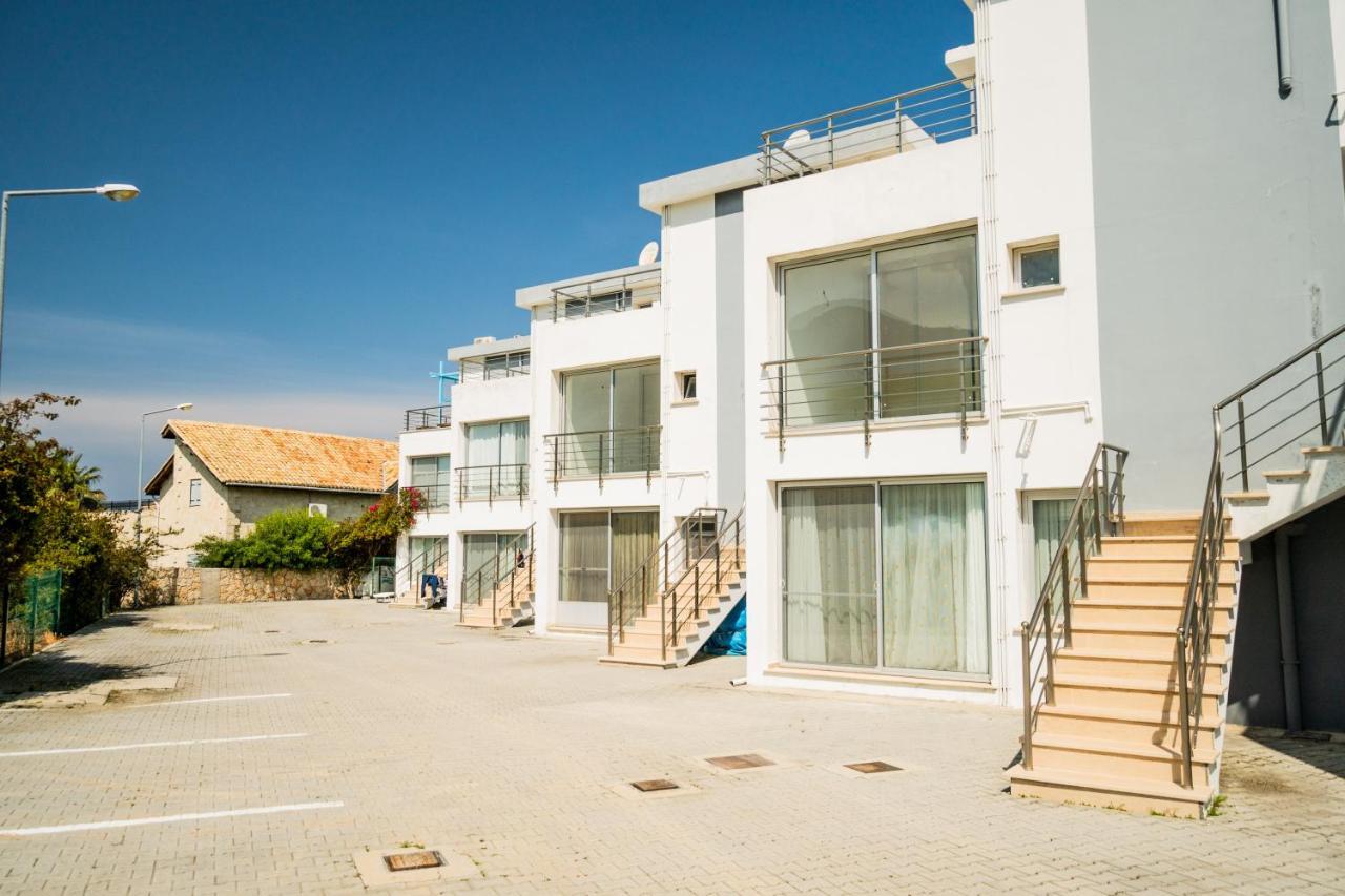 Spacious Three-Bedroom Apartment With Sea View A4 Lapithos  Exterior photo
