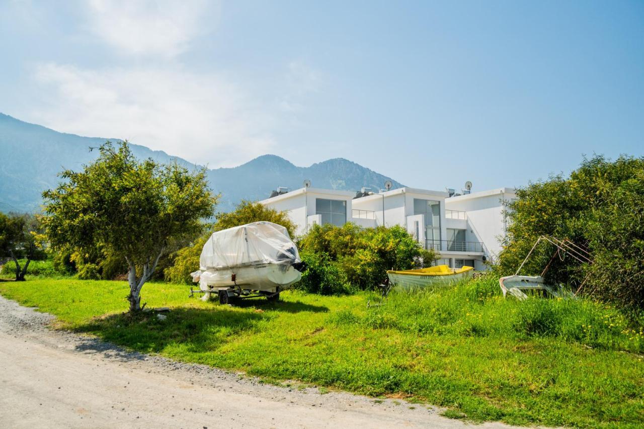 Spacious Three-Bedroom Apartment With Sea View A4 Lapithos  Exterior photo